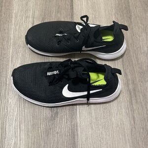 Nike Free TR 8